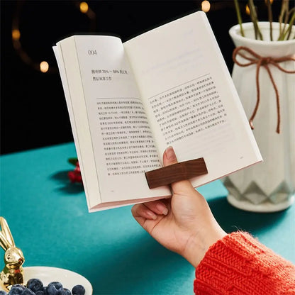 Thumb Page Holder for Reading